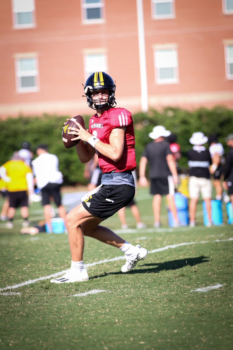 CartersvilleFootball tweet media