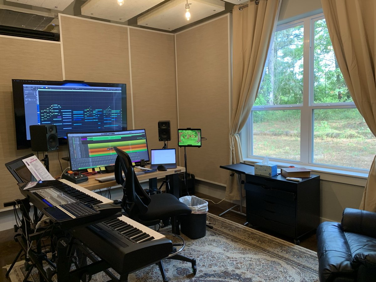 BSingletonMusic's tweet image. Got sound-deadening curtains for my writing room. With a view like this, I don’t want to drop the curtains much. I think the room is finished. I’m busy writing #theunicornsbirthday concert for @dallassymphony on June 3, 2023.