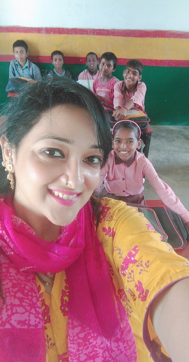 ArchanaUpadhy's tweet photo. World  photography day👍 million dollars smile😊 https://t.co/1ZHz82x0Lc