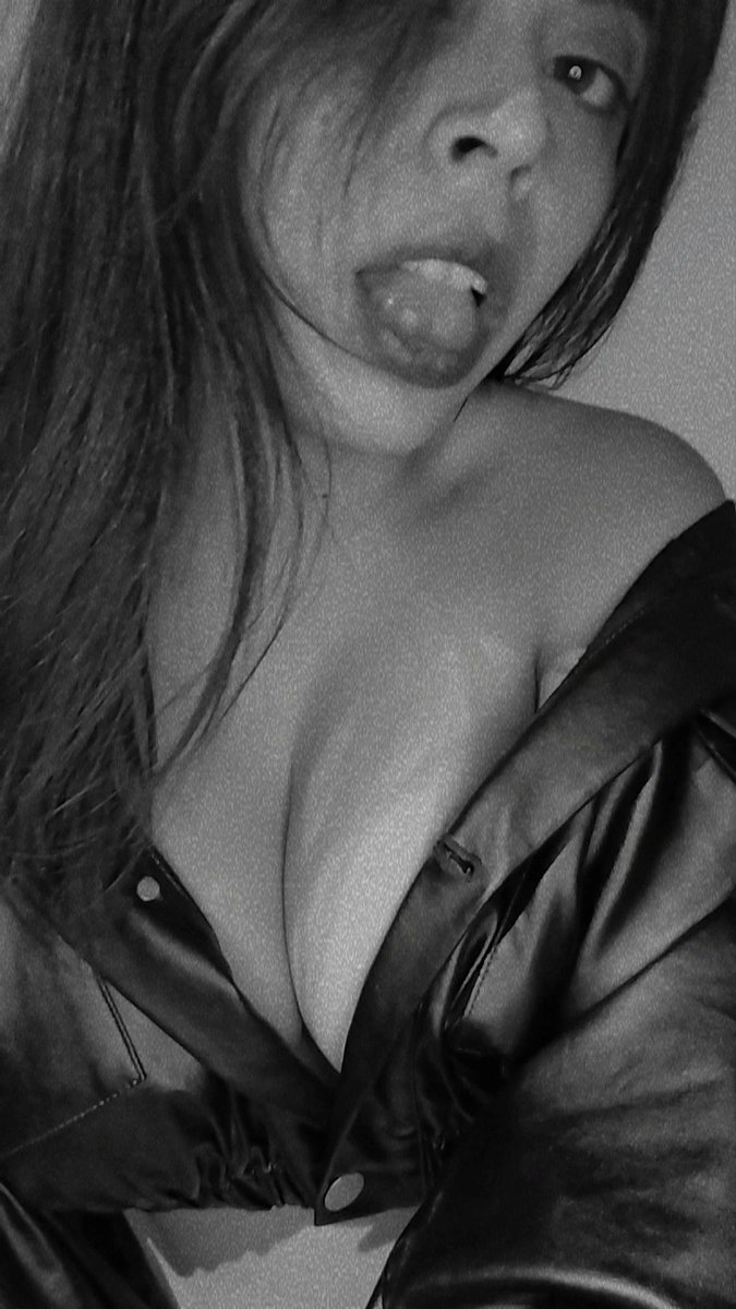 Bbcitax1's tweet photo. @OnlyFansDiary @onlyfanspromoto @calibabes9 Onlyfans free https://t.co/cXEuJ2UopZ ❤️‍🔥 https://t.co/8NK0PH9zza