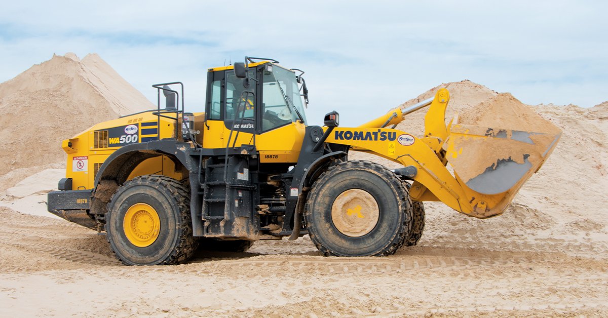 CPIMags's tweet photo. A High Roller Sand operator moves material with a Komatsu WA500-8 wheel loader. “Across the board, the Komatsu loaders have been the most cost-effective machines we have ever used,” said Jack Parmley, superintendent.
https://t.co/wGCQeNUbOt
#Komatsu #WA500 https://t.co/jVGAE5fEwQ