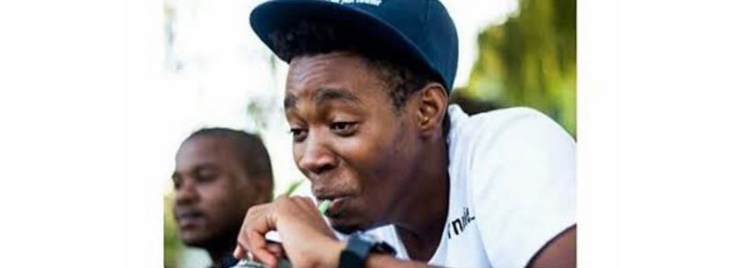 ZedcrestWealth's tweet photo. Hey you, Yes you! 🤓
This one that you’re already planning to turn upppp tonight… 🌚
Please do you still have enough money to cover your bills (till the end of the month). Or should mind our business?
#TGIF #DebitAlert https://t.co/dGYWj7smNK