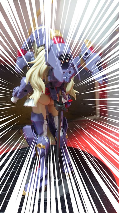 フレームアームズガールオープニング初っ端のケツが轟雷だからまだ許されてるとこあるが
あれがドゥルガーやマガツキならアウトだぞ 