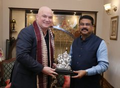 timesofindia's tweet photo. "A goat of the court &amp; a champion of education &amp; skilling outside of it. Delighted to meet Tennis legend &amp; Chairperson, #SquarePanda, #AndreAgassi. Also, pleased to meet #AndyButler, #AshishJhalani," tweets Minister of Education, #DharmendraPradhan https://t.co/vQOJGgxkxL