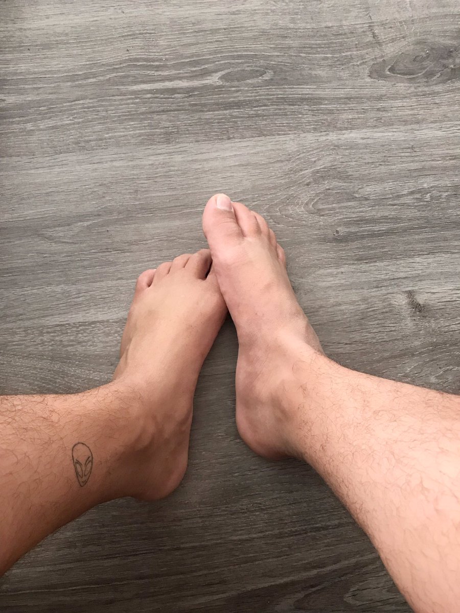 vizzerickftm's tweet photo. Feet 🦶 #pussyboyfeet #transman #bearfeet #feetfetish more subscribe here 👇🏻👇🏻

https://t.co/GcLsyDZngL https://t.co/HtgPkfyPrg