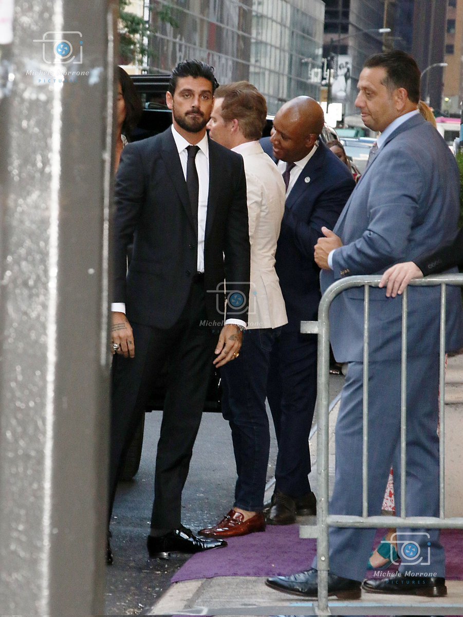 HCBMidias's tweet photo. 📸🇺🇲||  #MicheleMorrone arriving for the #TheNext365Days BY Fan Event at The Paris Theater on August 18, 2022 in New York City.

📸🇧🇷|| #MicheleMorrone chegando para o evento #TheNext365Days BY Fan Event no The Paris Theatre em 18 de agosto de 2022 na cidade de Nova York. https://t.co/LbV7Nzc2tk