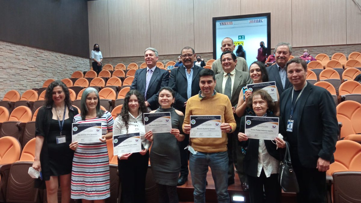 CIERRE| Concluye el evento de cierre de la #2daEdición de <a href="/YoEmprendoUCE/">YoEmprendoUCE</a> de la <a href="/lacentralec/">Universidad Central del Ecuador</a>. Agradecemos y felicitamos a todos los participantes de esta edición. Invitamos también a la #3eraEdicion de <a href="/YoEmprendoUCE/">YoEmprendoUCE</a>.
<a href="/DVSUCE/">Dirección de Vinculación con la Sociedad UCE</a>
<a href="/ucefacso/">FACSO - UCE</a>