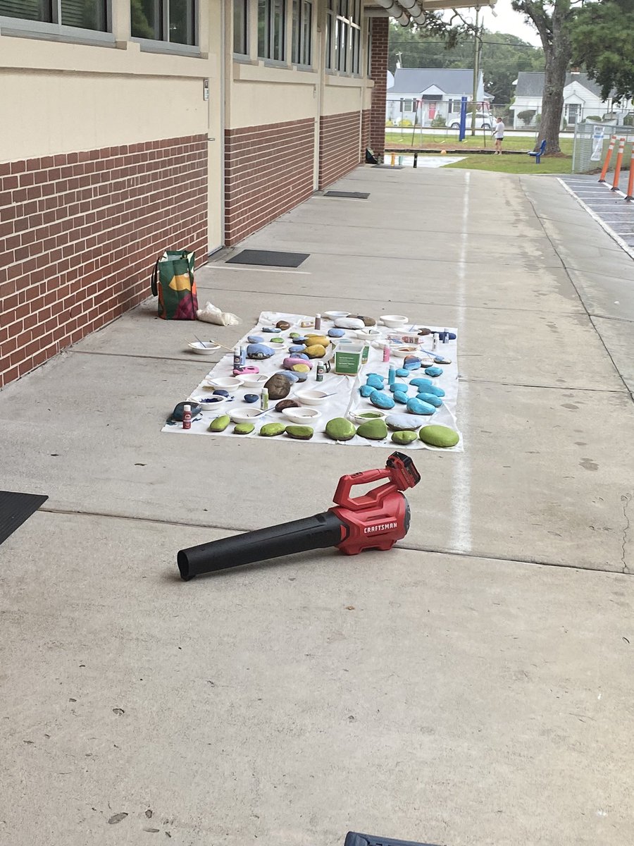 Morehead Elementary School at Camp Glenn tweet media