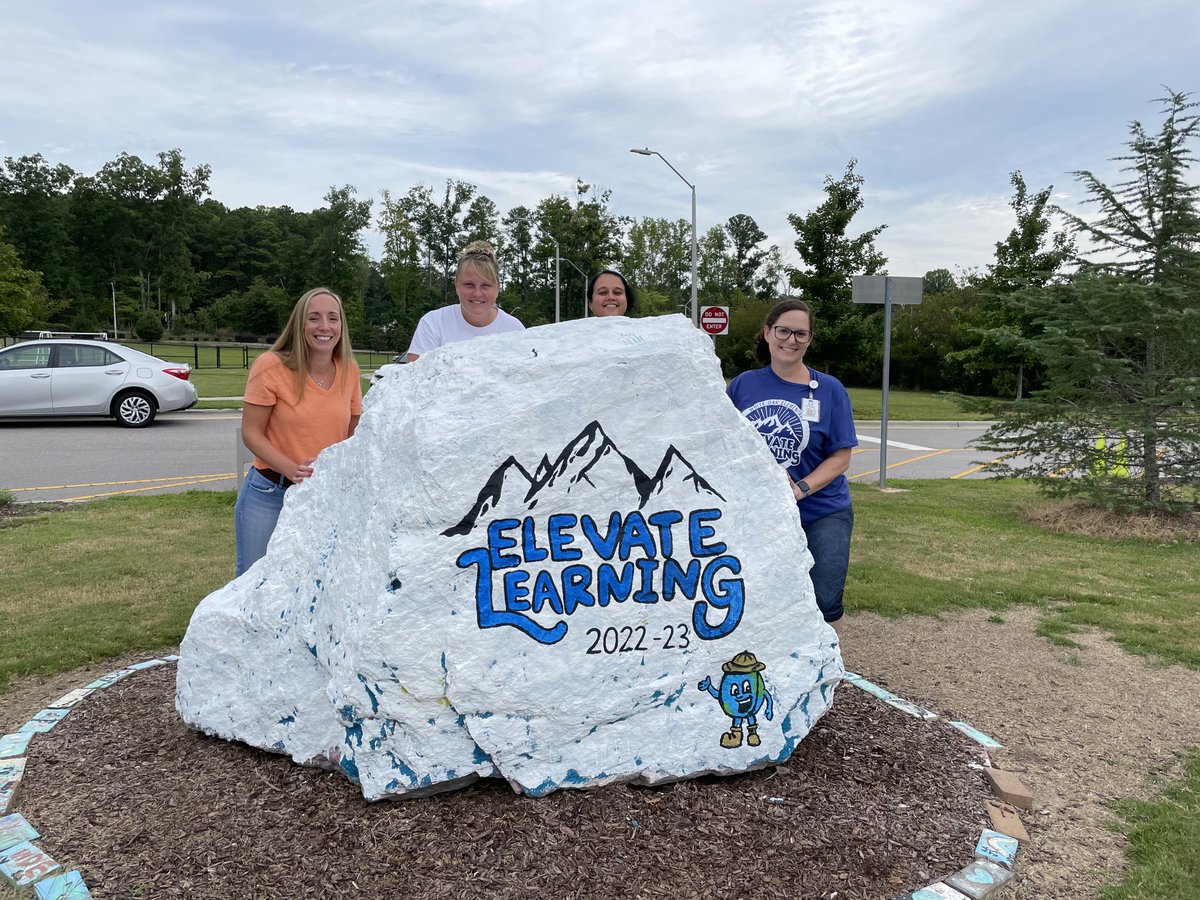 Our Pre-K students are going to soar to new heights with these experienced teachers &amp; IAs!! ⁦<a href="/LeykumEnoch/">Michele Leykum-Enoch</a>⁩