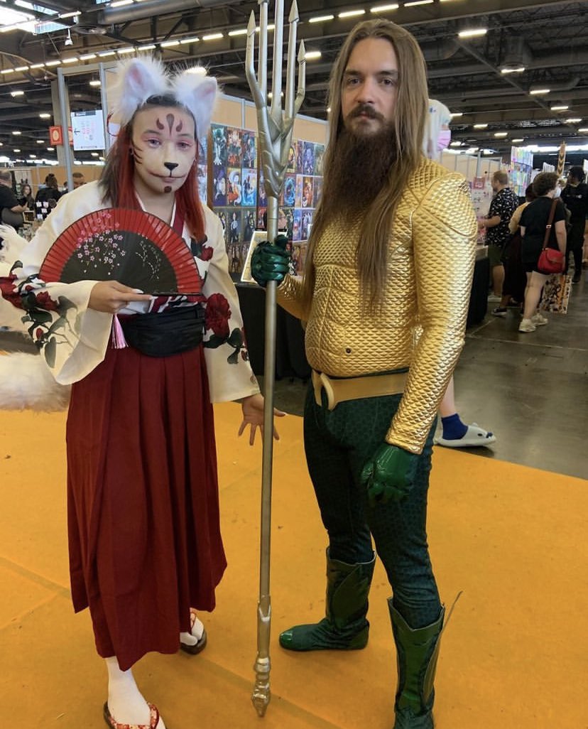 maxarguile's tweet photo. Japan Expo ‘22 was great and had a high standard of cosplay and a reassuring amount of beards and dudes with beards in dresses. Also shown are some of the HUGE crowds at the event. Over 200K in attendance, which makes the event bigger than Anime Expo in LA and on a par with SDCC https://t.co/Wj4vjU2yHU