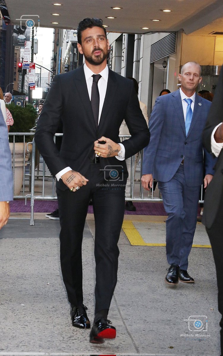HCBMidias's tweet photo. 📸🇺🇲||  #MicheleMorrone arriving for the #TheNext365Days BY Fan Event at The Paris Theater on August 18, 2022 in New York City.

📸🇧🇷|| #MicheleMorrone chegando para o evento #TheNext365Days BY Fan Event no The Paris Theatre em 18 de agosto de 2022 na cidade de Nova York. https://t.co/WD3cWyRipb