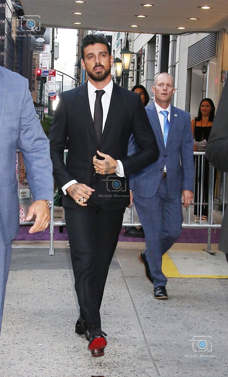 HCBMidias's tweet photo. 📸🇺🇲||  #MicheleMorrone arriving for the #TheNext365Days BY Fan Event at The Paris Theater on August 18, 2022 in New York City.

📸🇧🇷|| #MicheleMorrone chegando para o evento #TheNext365Days BY Fan Event no The Paris Theatre em 18 de agosto de 2022 na cidade de Nova York. https://t.co/WD3cWyRipb
