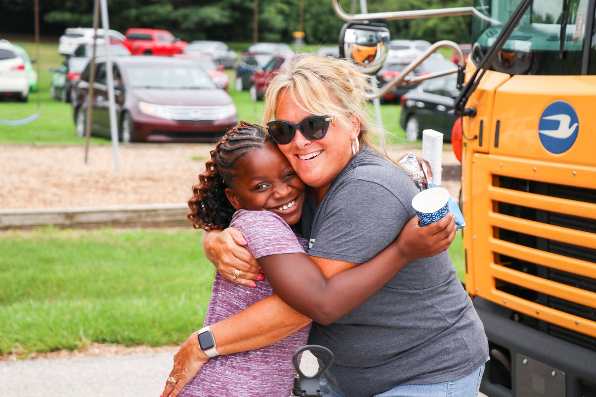 perrytwpschools's tweet photo. We NEED more bus drivers and monitors. New drivers make $23/hr. If you are interested in joining our transportation team please come to our fall Drive the Bus event! 🚌💛

📆 Sept 17
⏰ 10-2
📍 Jeremiah Gray Elem

Anyone can come test drive a bus and even apply on site! https://t.co/oU46pJ7ToB