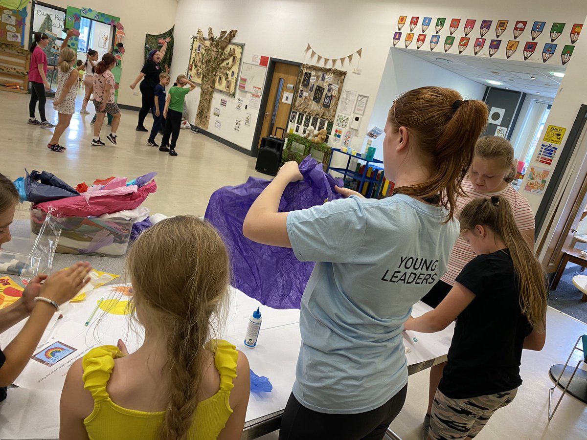 Hangout Youth tweet media