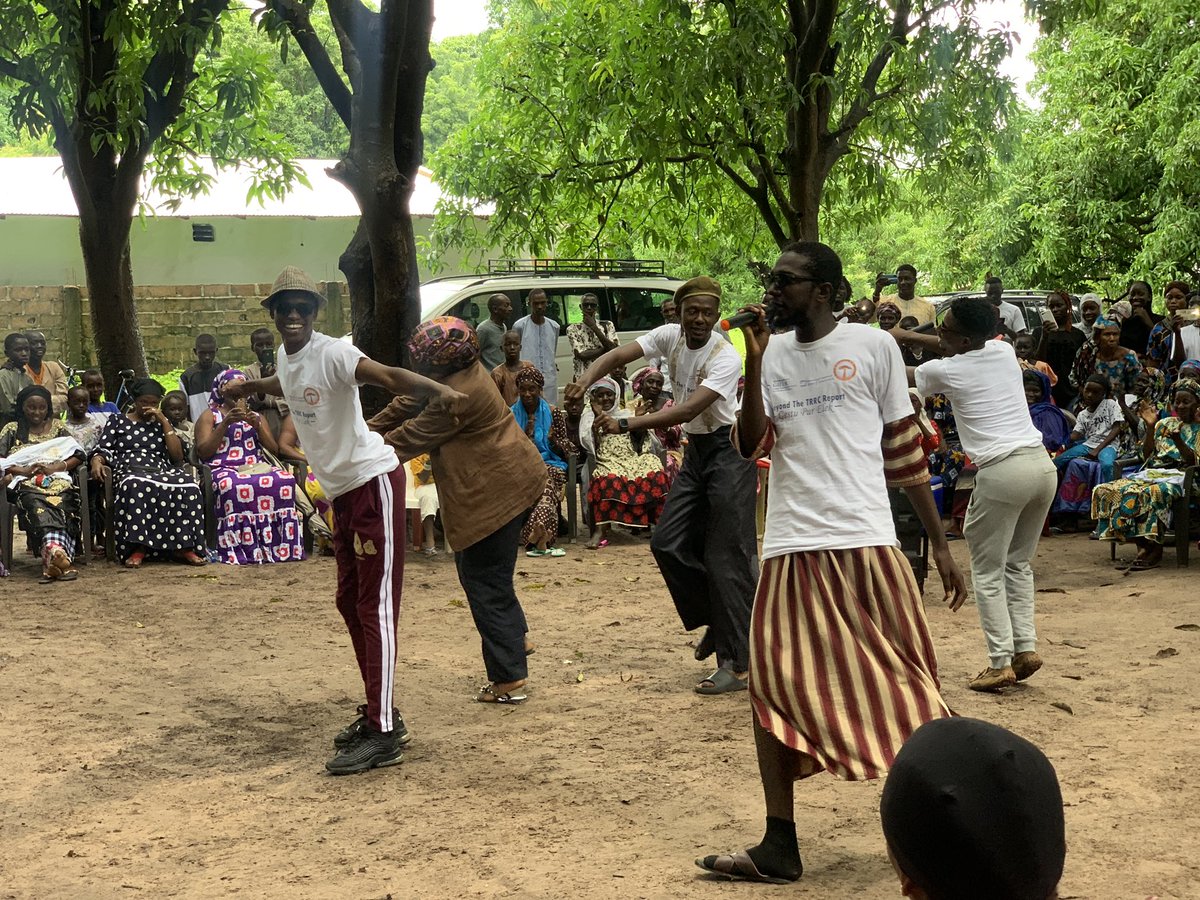 ayeshahHaru's tweet photo. Today we joined at @WomenInLiberat1 in #Foni region in the community of #SINTET as part of their project with the @UNFPATheGambia to promote community healing,peace building and social cohesion. @BaldehF @theANEKED @gambia_vc https://t.co/E2A8cSJEWU