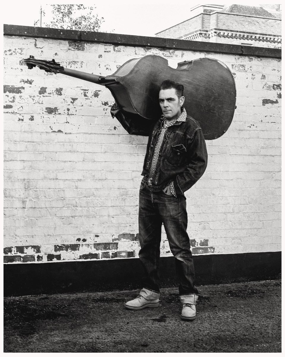 Louis_Rodiger's tweet photo. Gary Day 
One of my favorite Bass players,
Plays with @officialmoz Morrissey and @alainwhytemusic 
A great guy to drink a beer with and listen to his amazing untold stories
#kodaktrix400 #mamiya645 #musicphotography #thesmiths #uprightbassist #uprightbass #rockabilly https://t.co/YmL6shHcsG