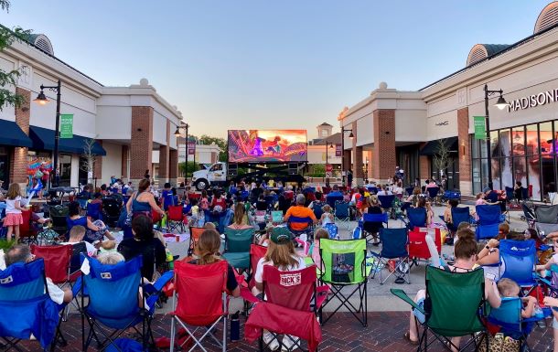 ShopDeerPark's tweet photo. TONIGHT- Screening Moana! Enjoy a free outdoor movie with your family at Deer Park Town Center, pre-show activities start at 6pm, movie begins at 7pm. Details: https://t.co/dr0Y9w6RxR https://t.co/g5Pg5uq6gV