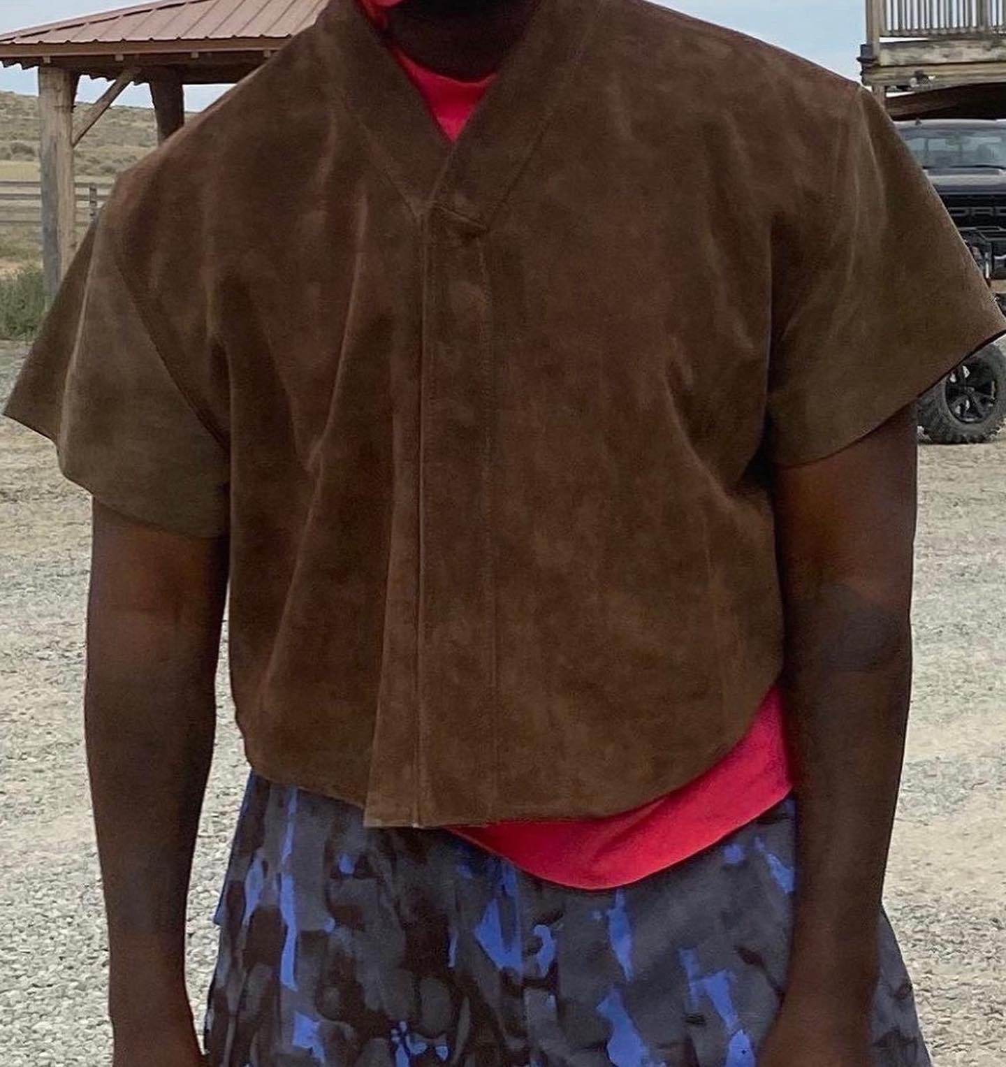 Yeezy Baseball Shirt サンプル YZY.Archive on X: 