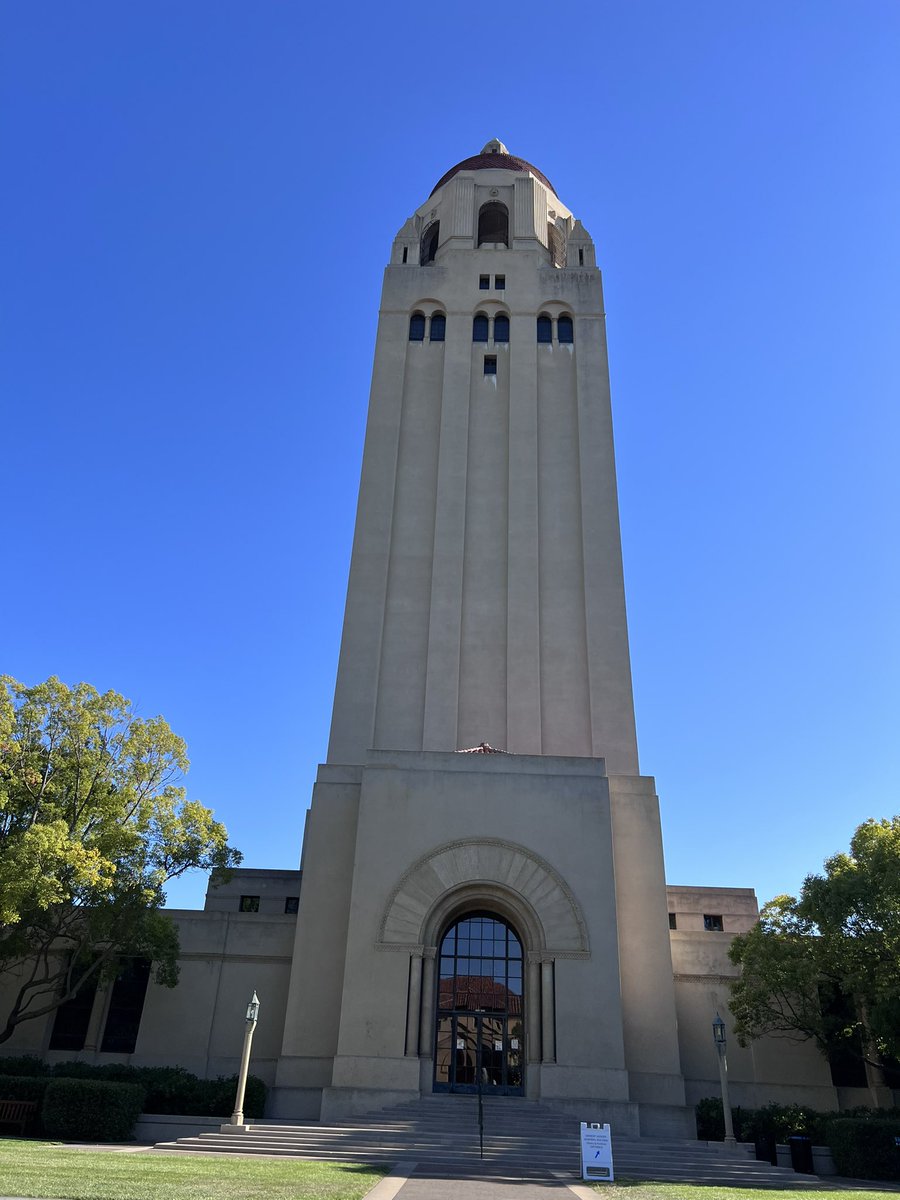 SethDillon's tweet photo. I spoke on campus at Stanford yesterday. The students who walked out mistakenly thought they were in a safe space. https://t.co/jyWtfxmzGb