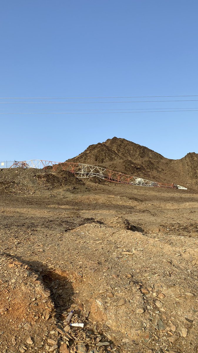 اثر سقوط برج الاتصالات أهالي مركز #المربع التابع لمحافظة #العيص يناشدون المسؤلين سرعة التدخل نظرا لتوقف خدمات الاتصال والنت  . <a href="/stc_ksa/">stc السعودية</a> @CITC_SA