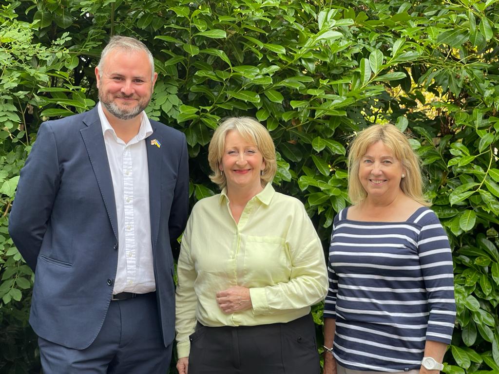 It was brilliant to welcome @Andrew4Pendle to Cheadle today, for a great campaigning session! @Conservatives are delivering in Cheadle. ✅£13.9m secured from the Towns Fund Bid ✅£30.6m for a new A&E Urgent Care at Stepping Hill ✅652 new Police Officers in Greater Manchester