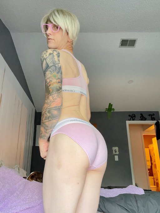 Happy Friday babes #Femboy #sissy #sissygurl https://t.co/QoymgfQRZQ<a href="/tag/femboy"class="tags">#Femboy</a><a href="/tag/sissy"class="tags">#sissy</a><a href="/tag/sissygurl"class="tags">#sissygurl</a>