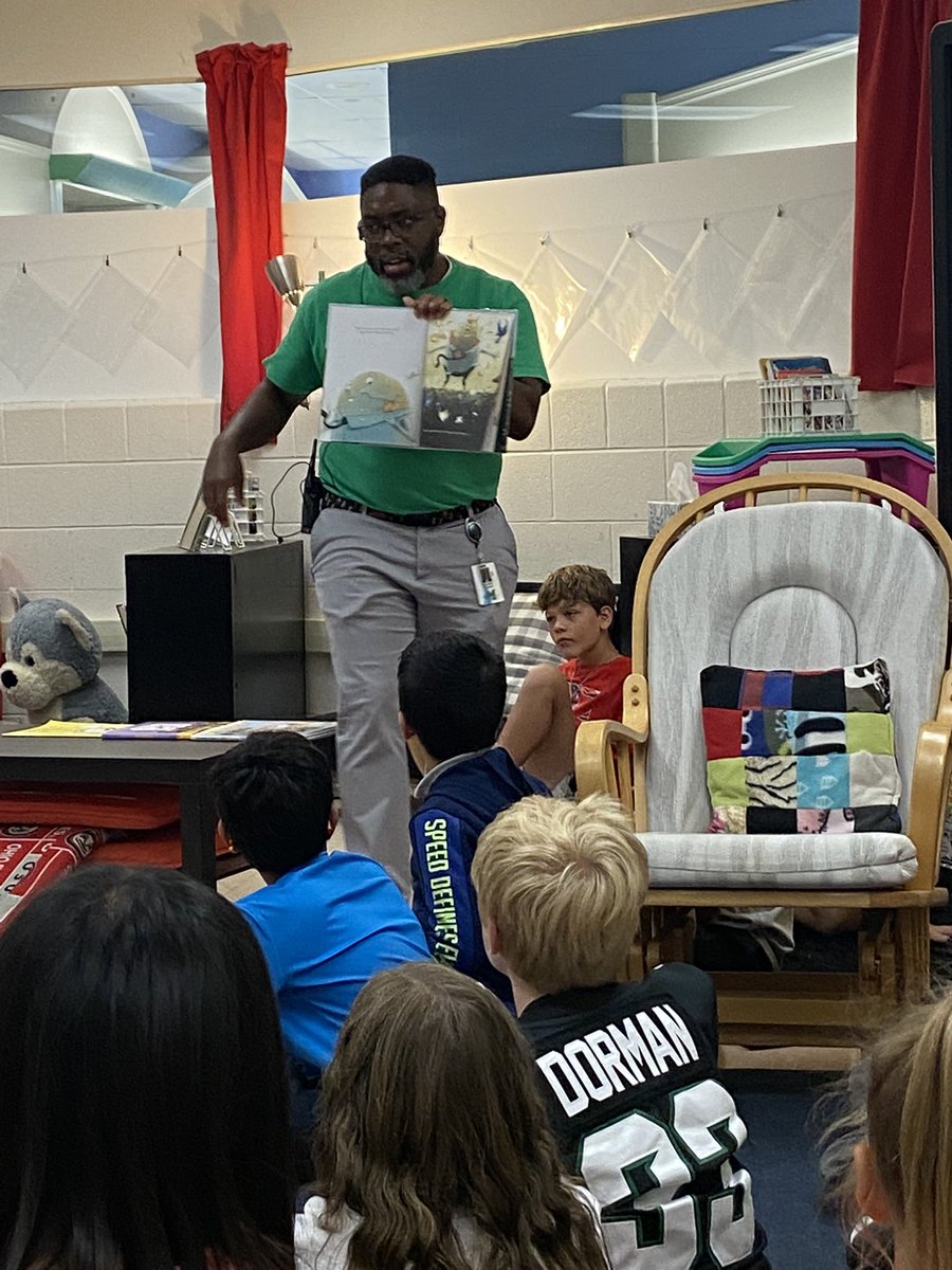 In preparation for the #learningpit lesson, <a href="/javaris_powell/">Javaris Powell</a> read After the Fall to teach our learners about persistence and growing from our fears!! #masonmoment