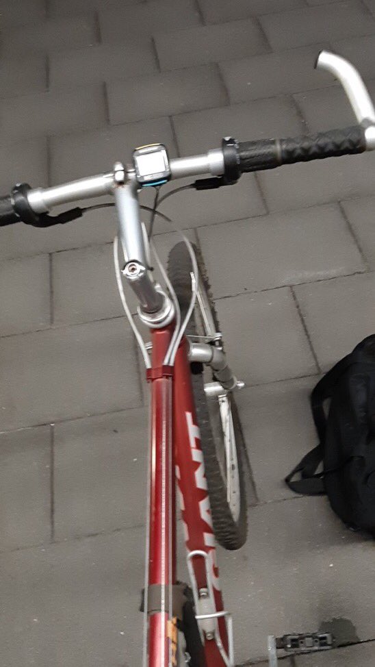 doublecommaa's tweet image. JUST STOLE THE BIKE OF A HOMELESS!! W OR L??