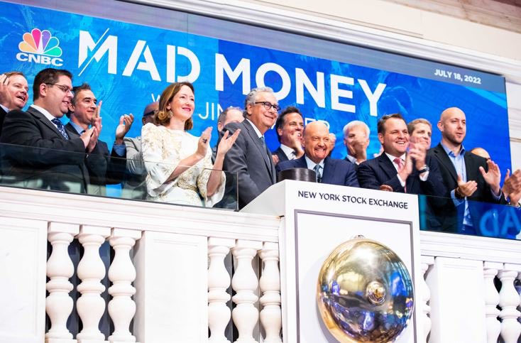 airspud21's tweet photo. @ThatNeighborBoy @GaryGensler @CNBC @jimcramer All my friends a hate @jimcramer .. he instigates and manipulates people daily. Anybody wonder why the indexes have rallied every day since he rang the bell on 18July? Must have been that rally cap he was wearing.. “fundamentals” #iseepatterns #fukhedgefunds https://t.co/PBNqSMTxPw