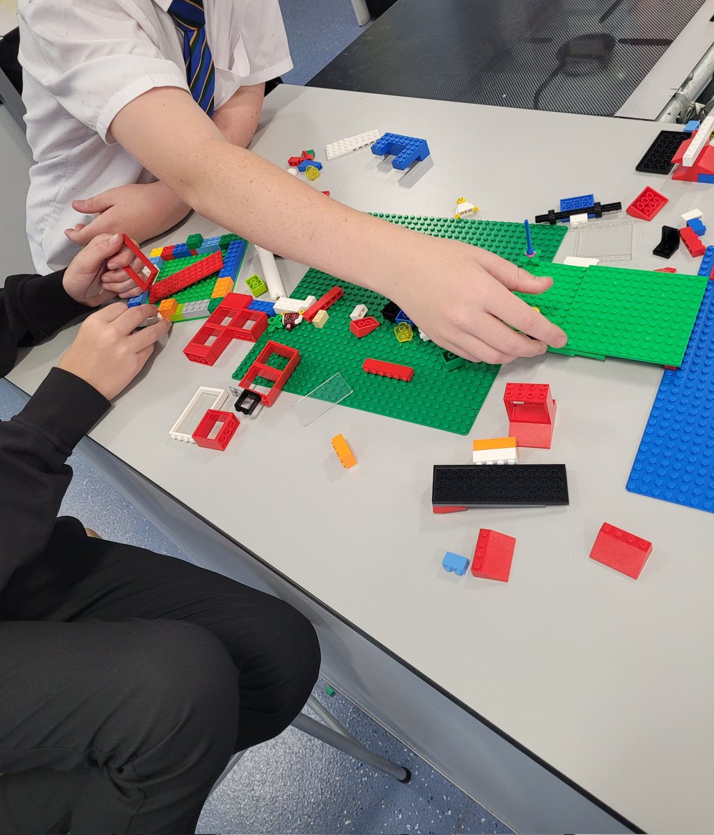 divers_miss's tweet photo. Witnessing lego cooperative learning is always a pleasure. It will always be one of my favourite team building activities. Week 1 done ✅ #lego #legologos #socialskills #workingtogether #learningtogether #succeedingtogether @KnightswoodSec https://t.co/kjoX94sEZ2