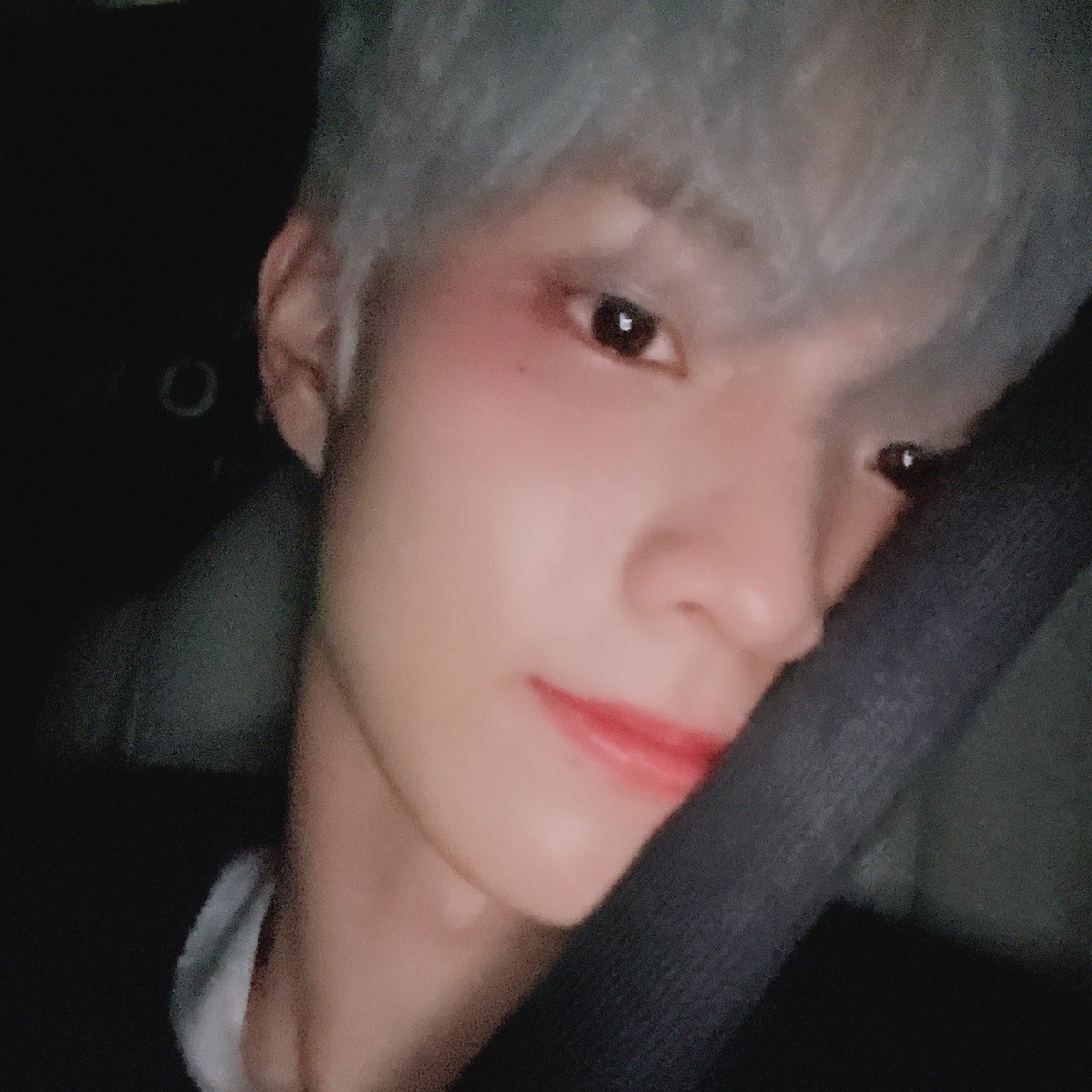 siIktofu's tweet photo. ㅤㅤ
ㅤㅤ
Dad drove me home.
ㅤㅤ
ㅤㅤ https://t.co/JV7lVcL27p