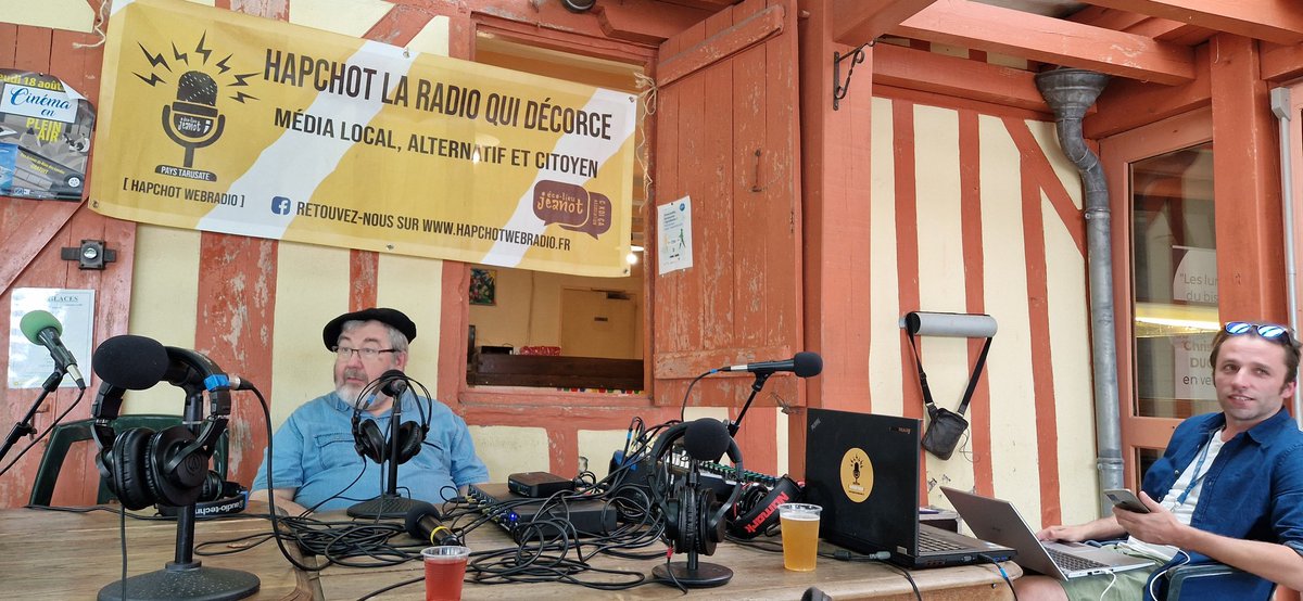 Direct 🔴

Hapchot Radio en direct de Rion-des-Landes pour les férias !

Retrouver nous sur hapchotwebradio.fr à partir de 18h !

#HapchotRadio #Ferias #RionDesLandes
