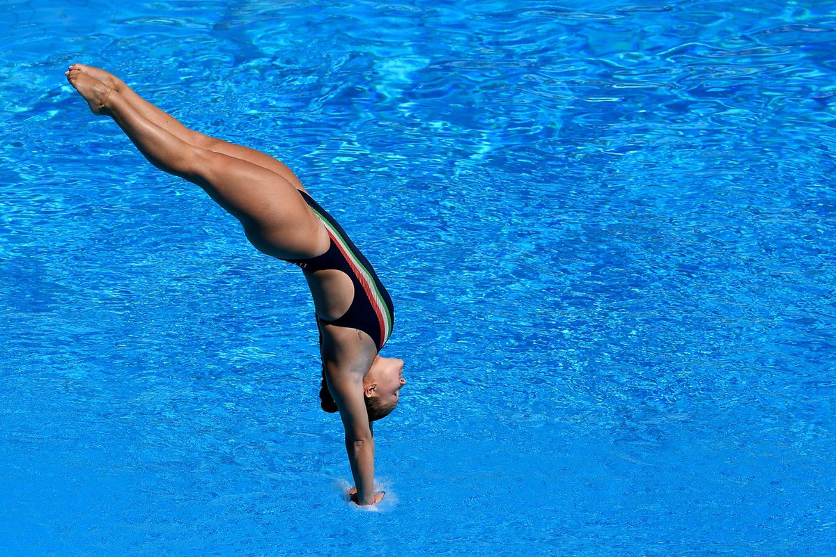ItaliaTeam_it's tweet photo. 𝐌𝐀𝐆𝐈𝐂𝐀 𝐂𝐇𝐈𝐀𝐑𝐀 ✨

Dal trampolino 3 metri arriva l'oro di Chiara Pellacani! Apoteosi a #Roma2022!

#ItaliaTeam | @FINOfficial_ https://t.co/w1jiZgz6Vh