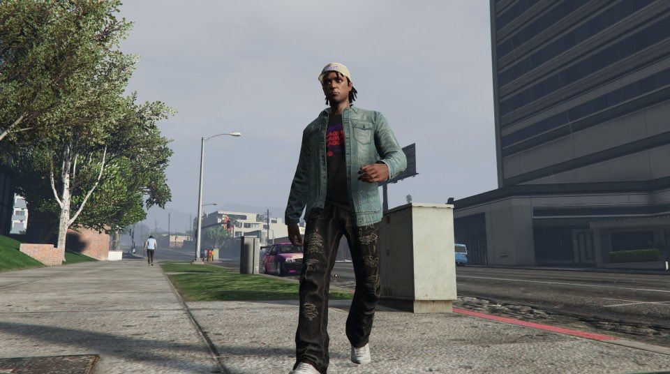 FrontYardZim tweet media