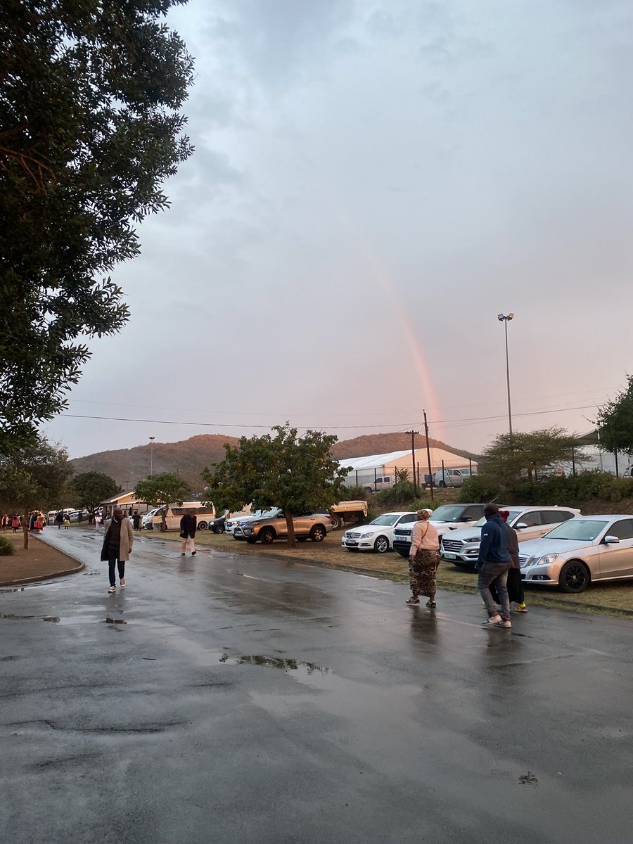 joy_zelda's tweet photo. Rainbow 🌈⛆ Witnessing this the most Beautiful scene in Nongoma Is the best ever
His Majesty King Misuzulu 
#ZuluRoyalFamily Bayede Dawg https://t.co/BMa9KRyElH
