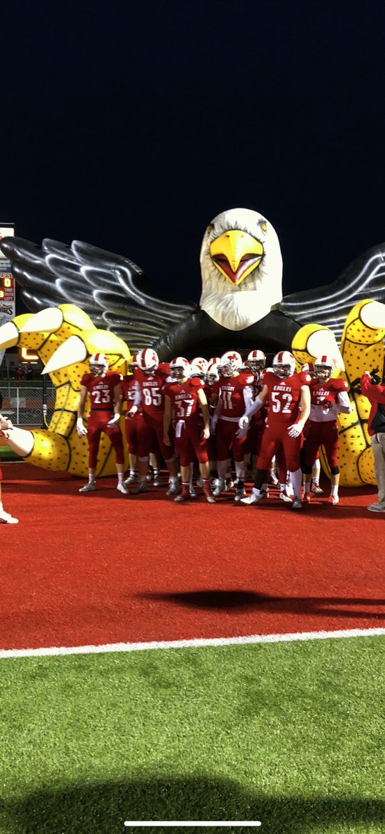 christyg32's tweet photo. Friday night lights are back!!! Really missing this group today❤️ #goeagles @Milford_Eagles @NelsonFo1 @bsteves07 https://t.co/9MRWsfFdnJ