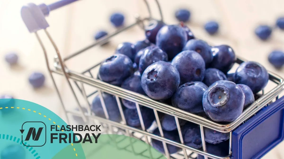 nutrition_facts's tweet photo. What are the effects of açai berries, cooked and raw blueberries, grapes, cocoa, green tea, and freshly squeezed orange juice on artery function? https://t.co/X6vPIAqEyU https://t.co/rKrQ7jQkyQ