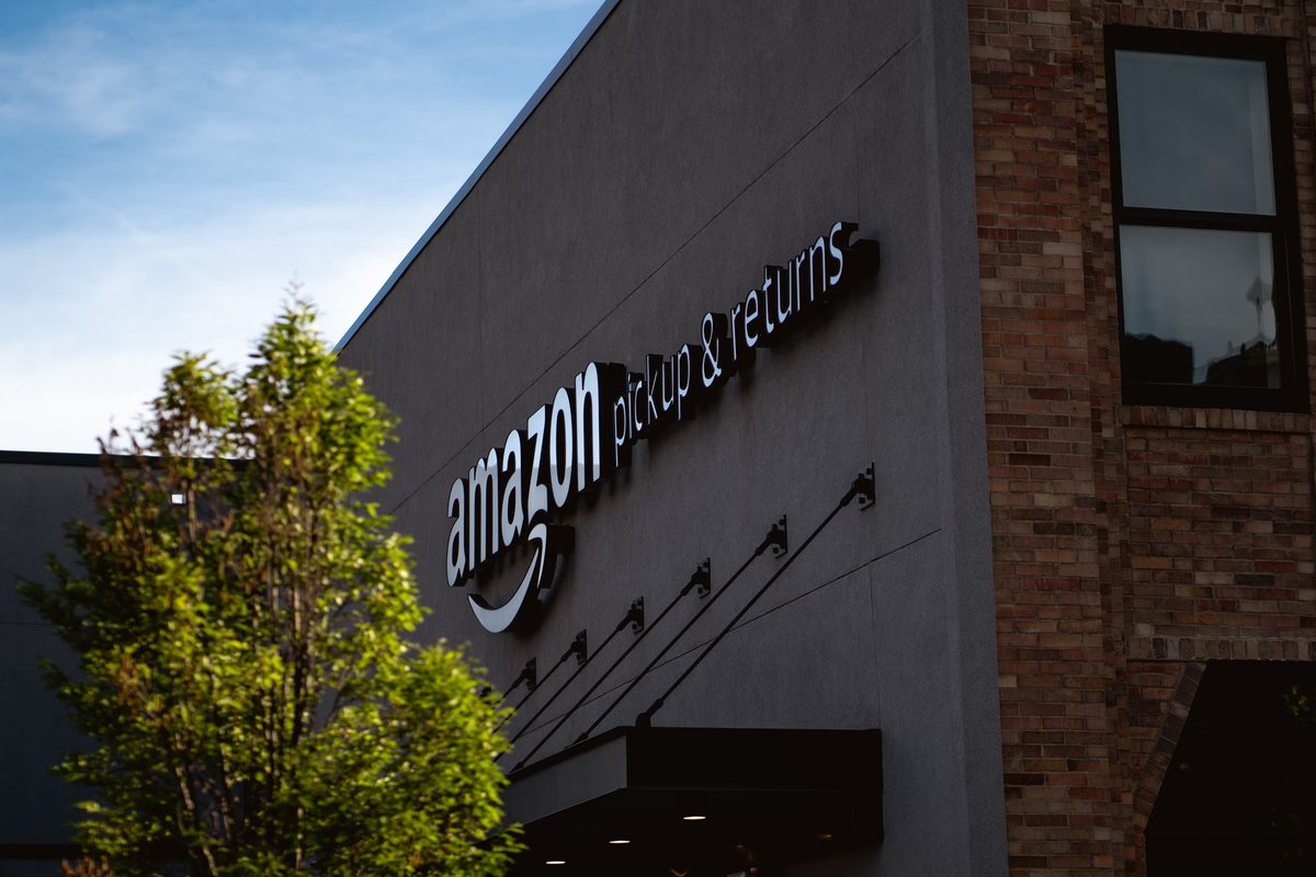 Polémique 💥

Aux Etats-Unis, un groupe de jeunes créateurs de contenu sur Tiktok s’attaquent à Amazon en refusant toutes collaborations pour aider les employés à défendre leurs droits.

On vous raconte tout ça dans ce thread 👇