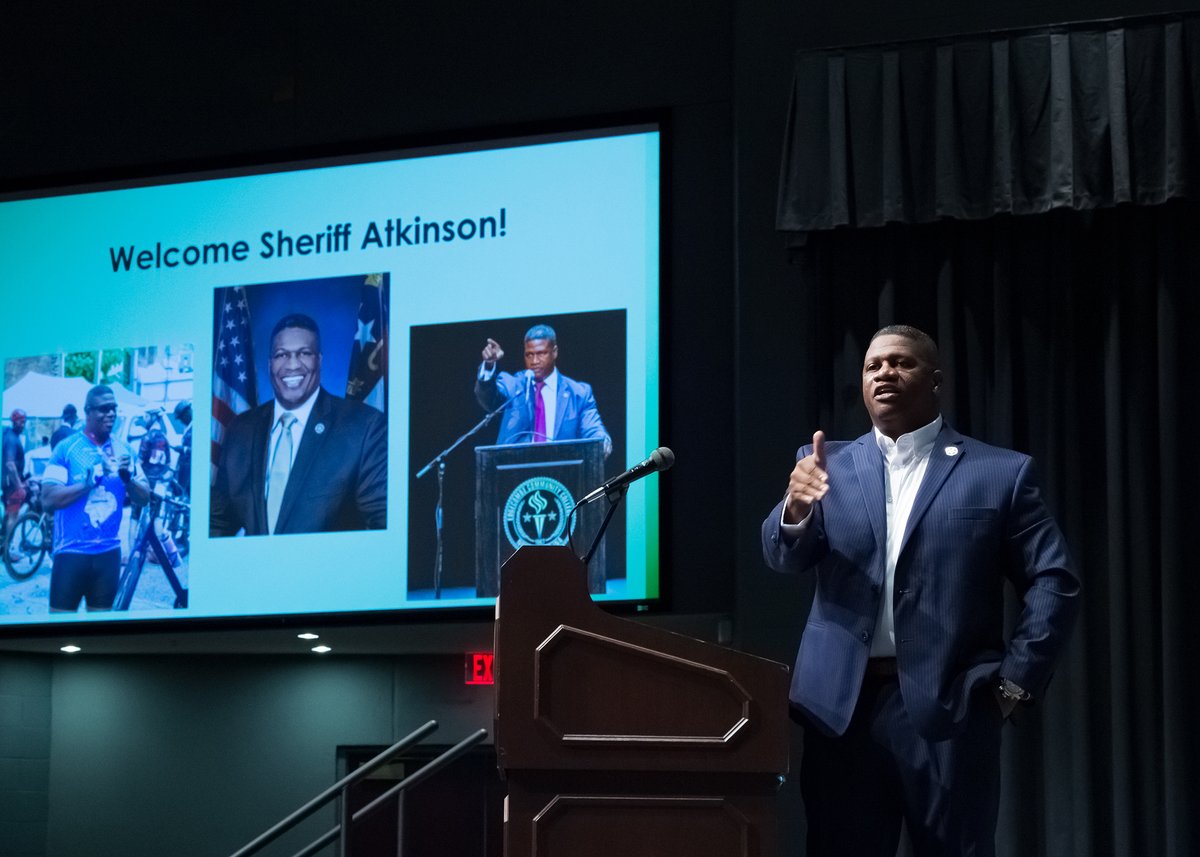 EdgecombeCC's tweet photo. ECC employees gathered on August 15 for an in-person fall semester kickoff for the first time since 2019 due to pandemic restrictions. Edgecombe County Sheriff Clee Atkinson provided keynote remarks and focused on leadership. https://t.co/gamNnpRSaN https://t.co/g8IGQ8W2vh