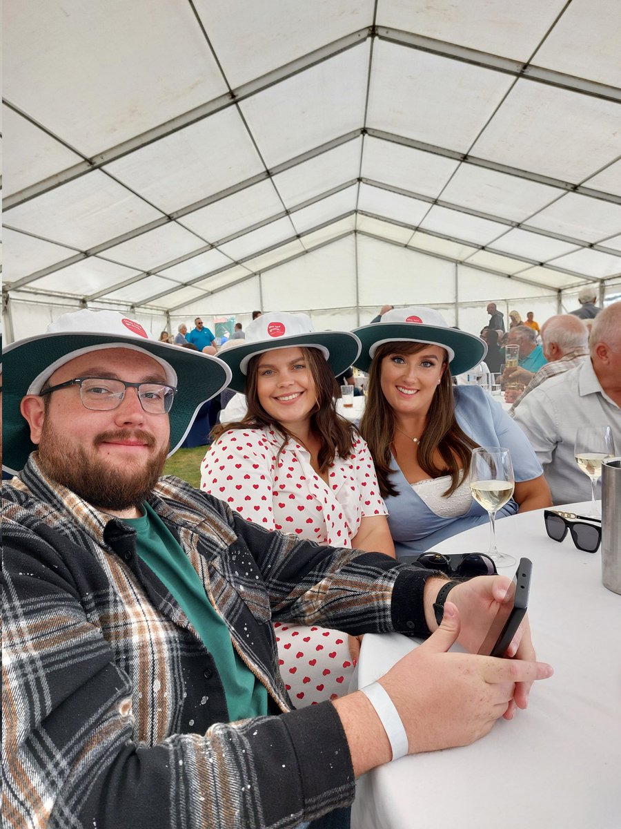 the_lcvgroup's tweet photo. Great day at Neath Cricket Club, congratulations Glamorgan on your win. #neathcricketclub #glamorgan https://t.co/efEZnHXGaD