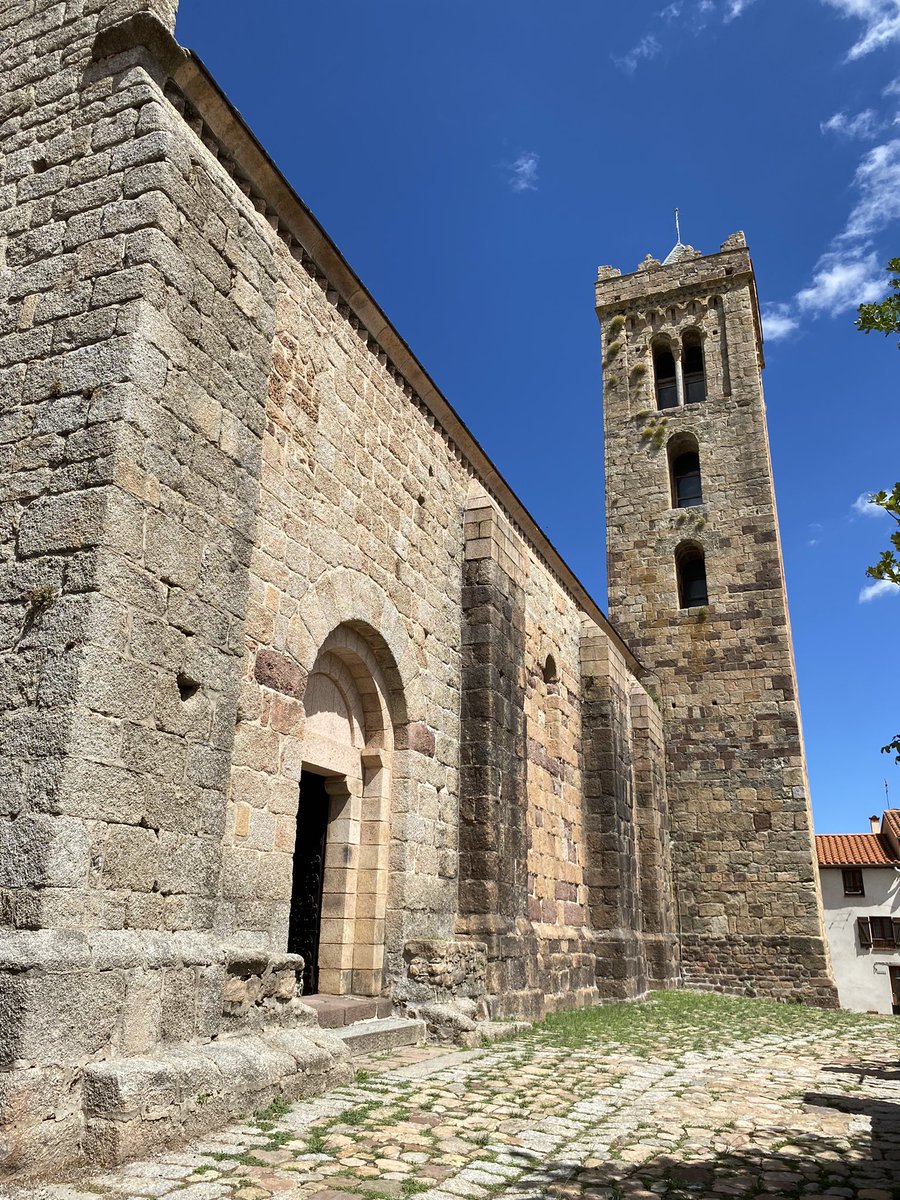 KRamondy's tweet photo. Balade à #Coustouges les chemins de la #Retirada et le patrimoine catalan @LancelotArzel @AlazardJ @GuimonnetCh @MRivesaltes https://t.co/Mu2TBgKEXe