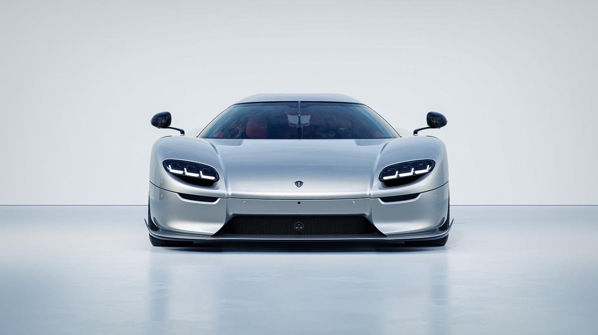 Koenigsegg tweet media