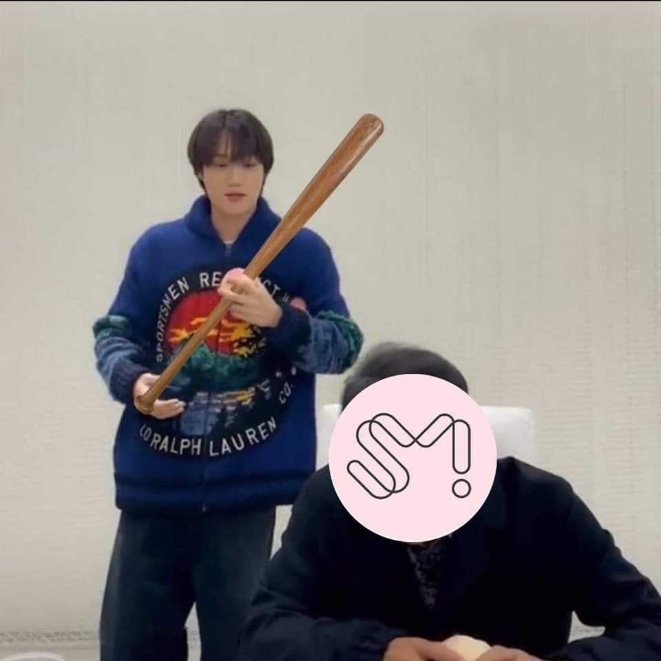 vanessaRV_'s tweet photo. Cómo es que los roockies tengan más espacio en el concierto que los mismos seniors...
No es nada en contra de los demás artistas, pero es que sm nunca ha manejado bien a EXO, siempre le da lo peor
#EXO_DeservesBetter 
#EXOLeaveSM
@weareoneEXO https://t.co/GuEb1zZpX0