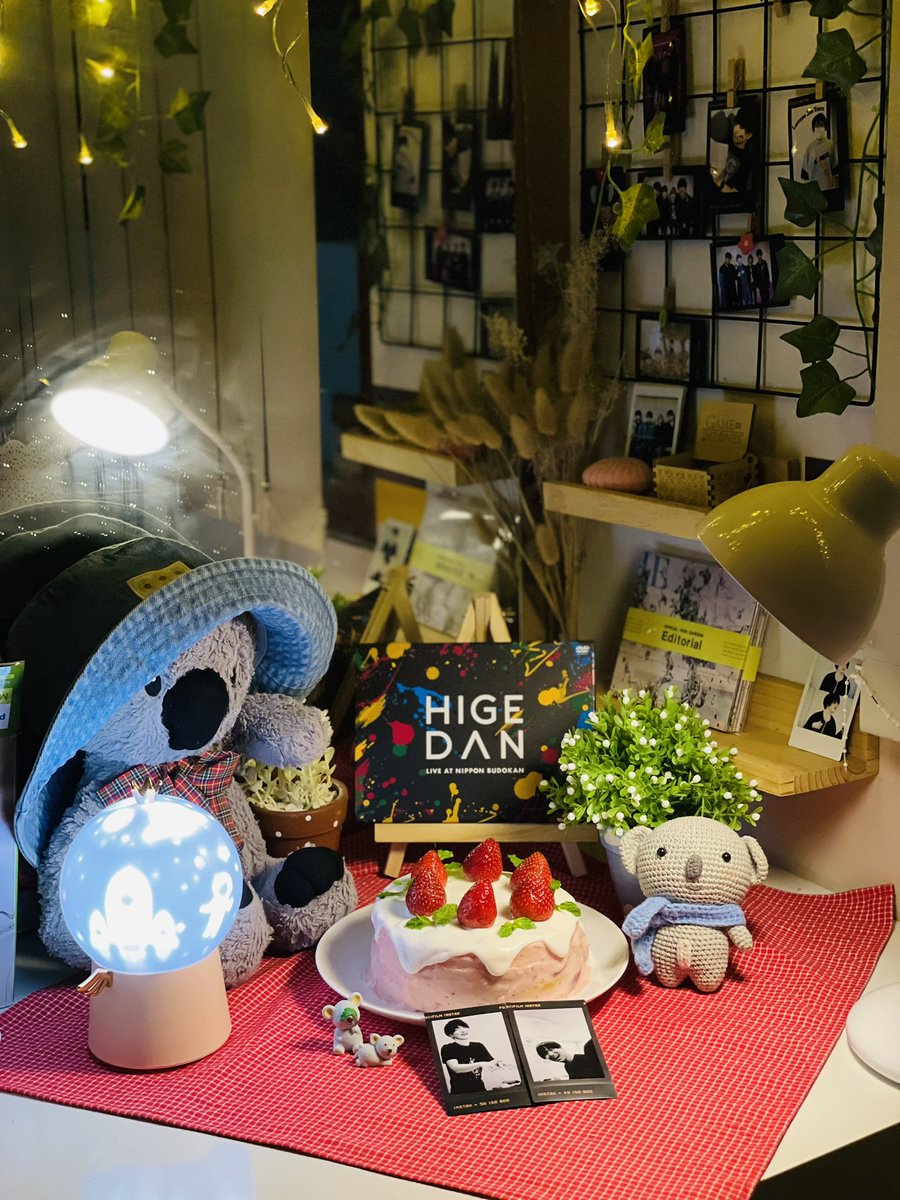 dism21121's tweet photo. First time baking after 20 years (?)
Happy Birthday dear Satoshi Fujihara 🥰

@satoshi_higedan @officialhige 
#Official髭男dism 
#藤原聡 
#藤原聡誕生祭 
#さとっちゃん誕生祭 https://t.co/Btnt8o5c0Q