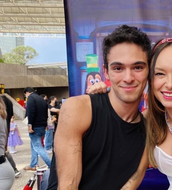 JoacoUpdates's tweet image. #KCAMexico
#JoaquinBondoniFashion 
#AuronPlay #Ferv #MontPantoja #MacarenaGarcia #FerVCHILE 
[@JoaquinBondoni]