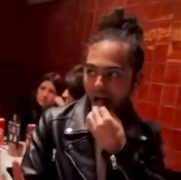 JoacoUpdates's tweet image. #KCAMexico
#JoaquinBondoniFashion 
#AuronPlay #Ferv #MontPantoja #MacarenaGarcia #FerVCHILE 
[@JoaquinBondoni]