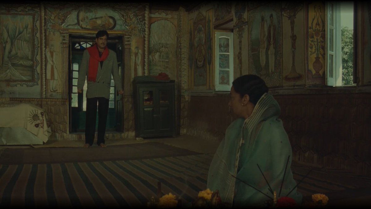 iqtibaas88's tweet photo. Kumar Shahani's movie Kasba (1990), shot in Kangra Valley, is one of the very few Hindi movies that feature Pahari wall paintings in traditional homes. Here are some screenshots (Note the 'namaste' written in Nastaliq over the entrance). https://t.co/Qnj0NEv9Ea
