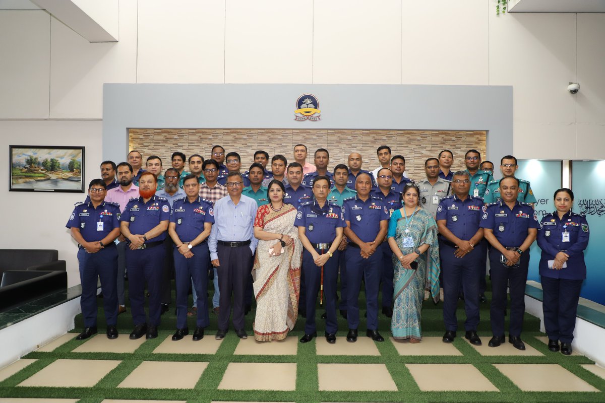 BithikaHasan's tweet photo. #UNDP_BD supports to Bangladesh Police to commission research and organizing report findings sharing seminar on the 'Road Safety and Human Rights Interface' held engaging relevant stakeholders.
#RightToLife https://t.co/3Nmrq5b2wo