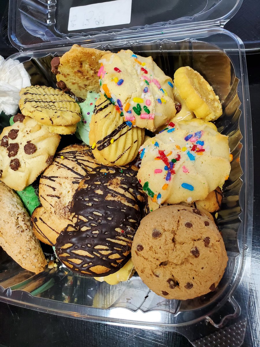 NOBLE PE (@mcsnoblepe) on Twitter photo #RandomActsOfKindness alert! After a great morning meeting with <a href="/NewHanoverCoSch/">New Hanover County Schools</a>, our PE team was reflecting over lunch when a nice lady presented us with these cookies. She thanked us for being teachers and how she appreciated us for our contributions. So kind and awesome! #RandomActsOfKindness alert! After a great morning meeting with <a href="/NewHanoverCoSch/">New Hanover County Schools</a>, our PE team was reflecting over lunch when a nice lady presented us with these cookies. She thanked us for being teachers and how she appreciated us for our contributions. So kind and awesome!