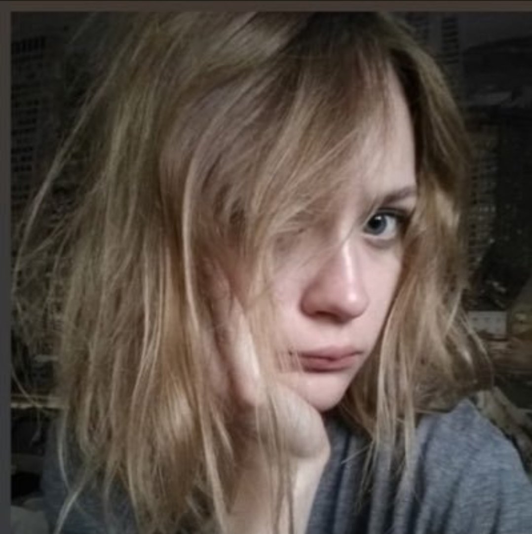 tots_tate's tweet image. Awesoooome Anastasia, great work!!
(Would be cool to see the artwork next to the pfp:)
And you can use the hashtags #pfpchallenge &amp;amp; #drawyourfriends to find it easier later on.
🔥🌚🔥